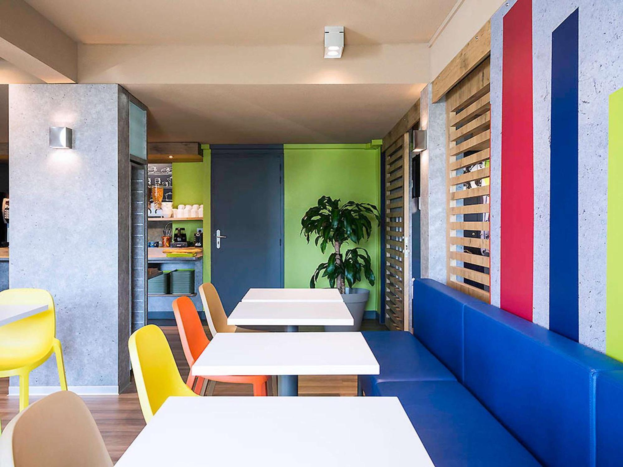 Ibis Budget Granville Bagian luar foto
