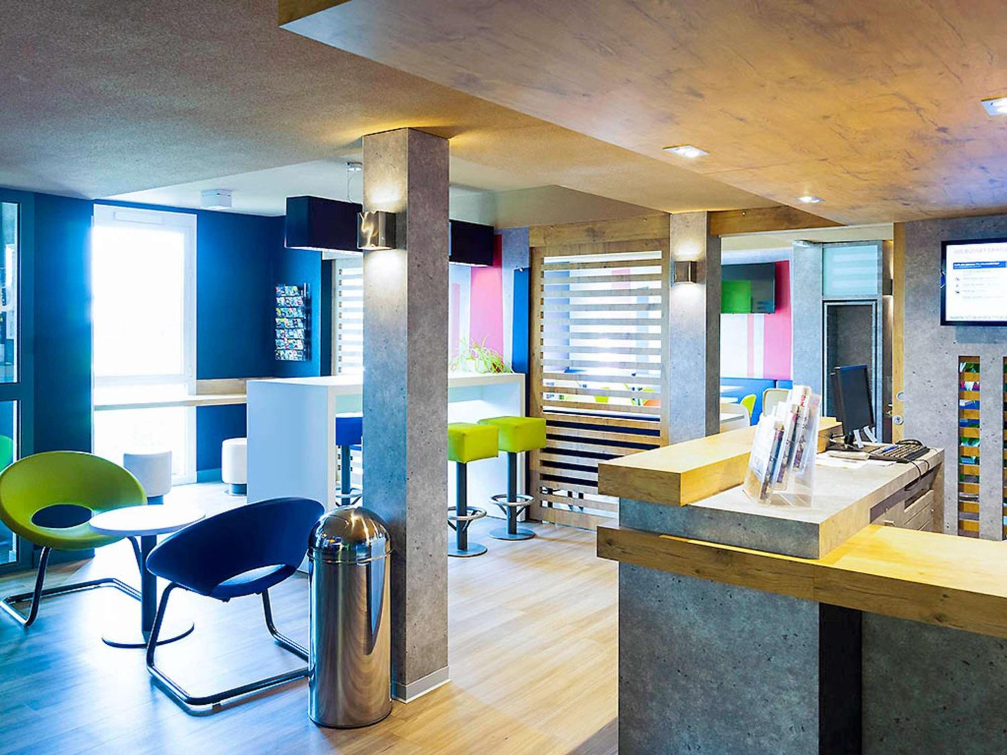Ibis Budget Granville Bagian luar foto
