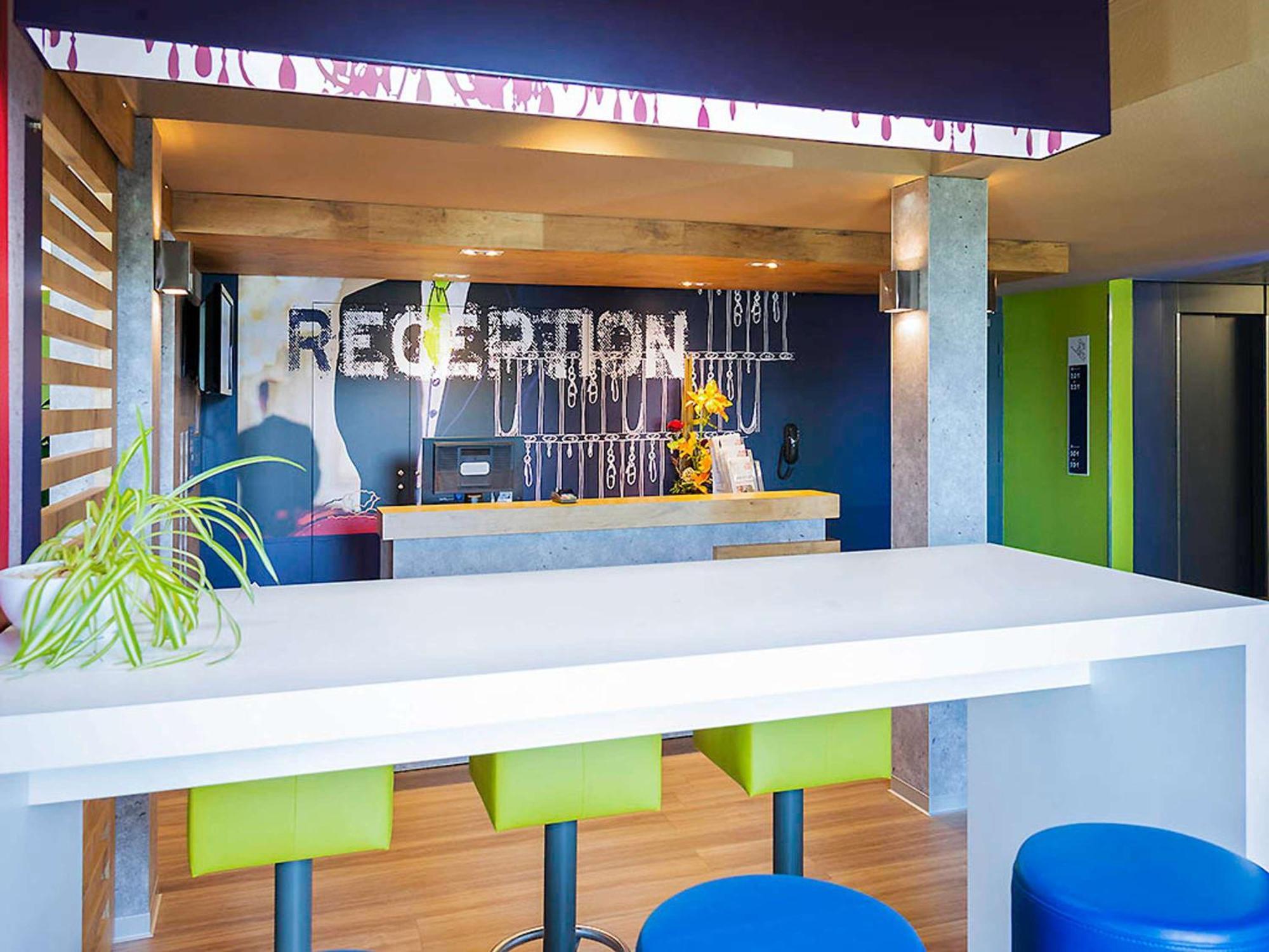 Ibis Budget Granville Bagian luar foto