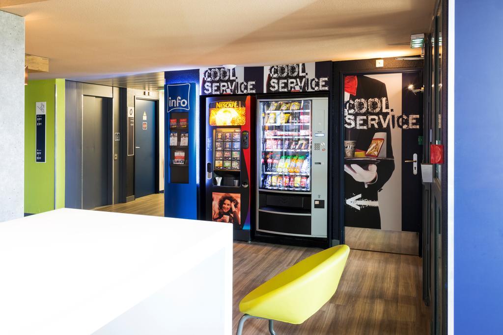 Ibis Budget Granville Bagian luar foto