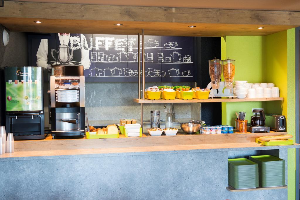 Ibis Budget Granville Bagian luar foto