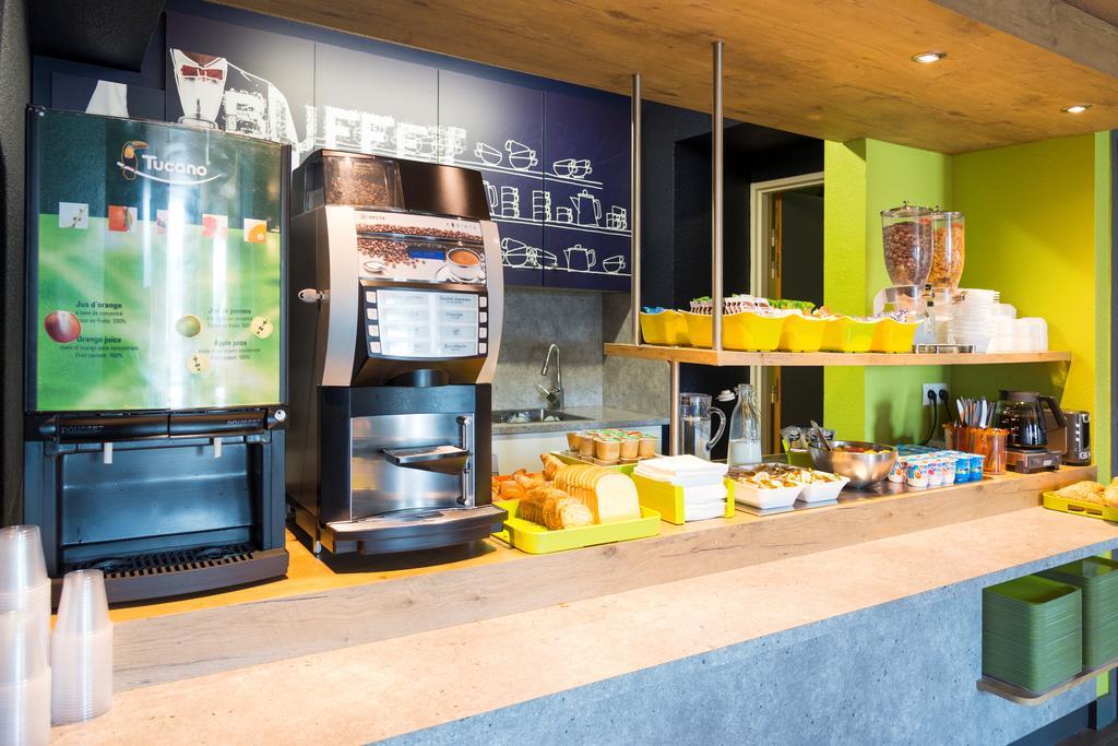 Ibis Budget Granville Bagian luar foto