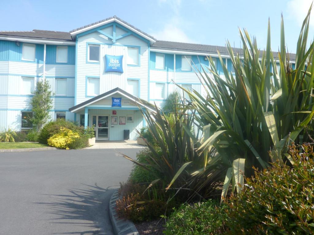 Ibis Budget Granville Bagian luar foto